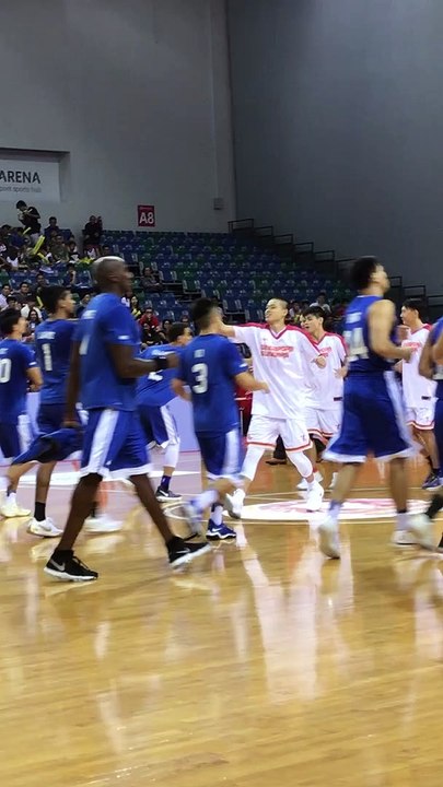 Courtside Slingers 2 | Anthony S Casey Singapore