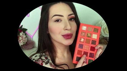 Cat Eyes Glam & Red Lips -