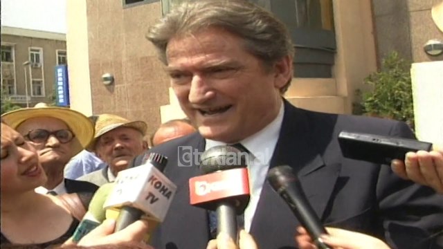 Sali Berisha për vizitën në Vlorë - (11 Maj 2000)