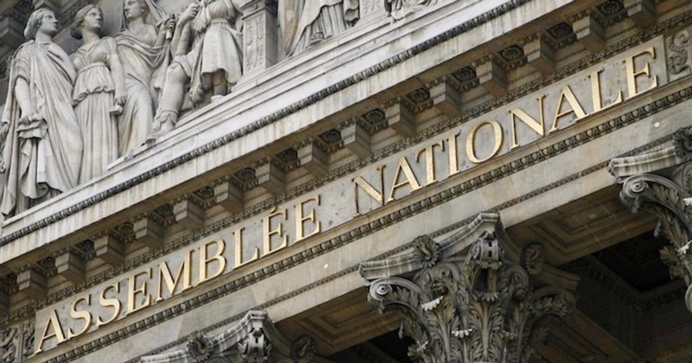 « Ce n'est pas aux citoyens de remercier le personnel », l'opposition critique le vote du « don de congés » aux soignants