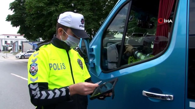 Toplu taşımada yüzde elli kuralı kalkınca polis ekipleri denetimlerini arttırdı