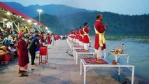 Ganga Aarti at Triveni Ghat & Parmarth Niketan Rishikesh Uttarakhand