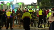 Dos bomberos muertos y 15 heridos al explotar perfumería en Argentina