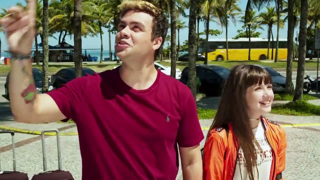 Luccas Neto em O Hotel Mágico - NOVO FILME DO LUCCAS NETO (2020)