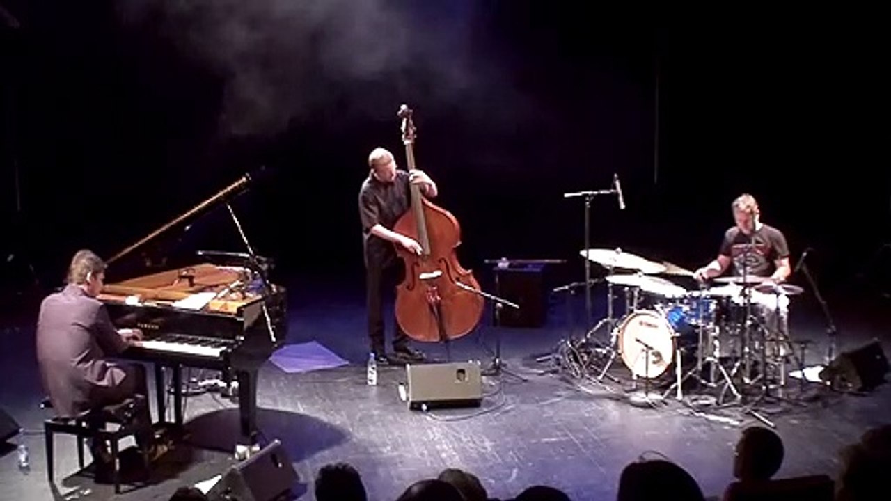 Grégory Ott Trio LiVE avec Loïc Pontieux au Scala - Strasbourg - 20 juillet 2010 - Partie 2/2