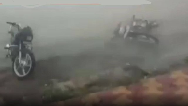 Cyclone Nisarg: Strong winds topple motorbikes
