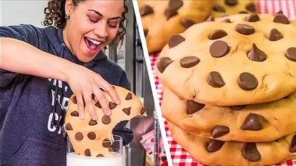 GIANT Cookies and More for Kids Quarantine Birthday | How To Cake It with Yolanda Gampp