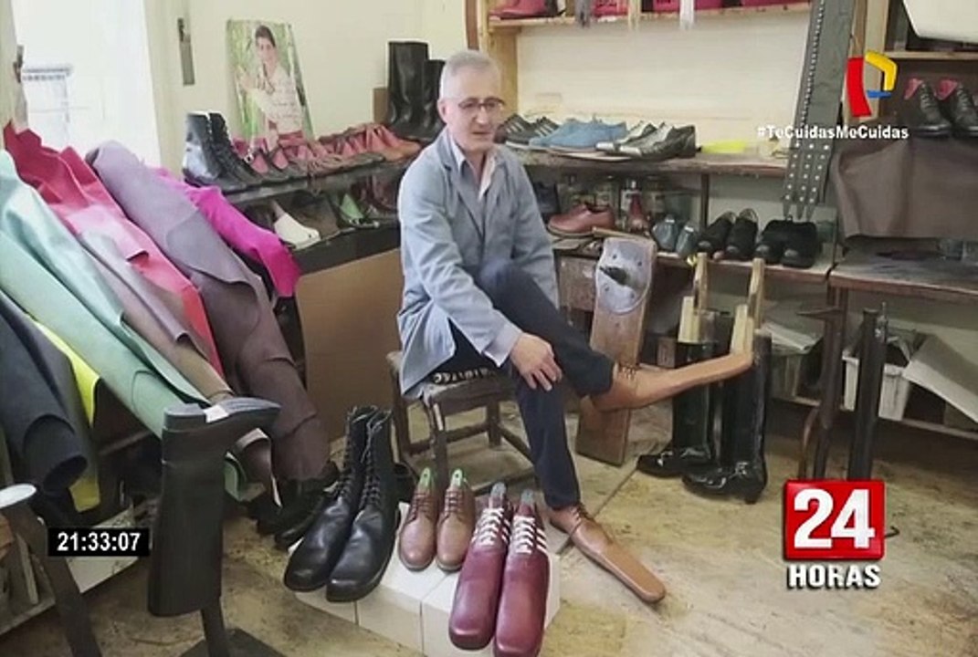 Rumania: crean zapatos talla 75 para mantener el distanciamiento social