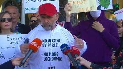 Ora News - Aktivistët kundër vaksinave të COVID-19 dhe 5G-së