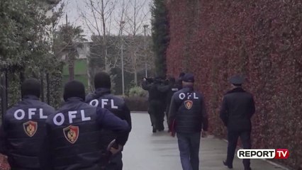 Download Video: OFL 'zbarkon' në Tiranë, i dërgon formularin e pasurisë mikut të Ervis Martinajt dhe 3 të tjerëve