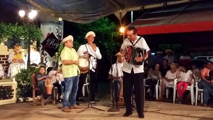 Juan Demóstenes Cedeño - No me quiere ella