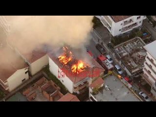 Perfshihet nga flaket vila 4-kateshe ne Tirane - [pamjet me dron] Lajme - News