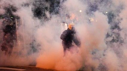 How Tear Gas Accelerates Spread Of Novel Coronavirus COVID-19