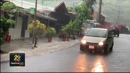 tn7-45 minutos de fuertes lluvias ocasionaron la inundación de varias casas en Quepos-03020