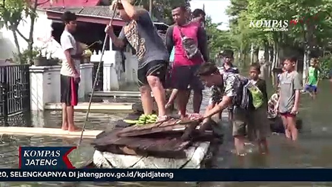 Tanggul Jebol Ratusan Rumah Di Pekalongan Terendam Rob Video Dailymotion