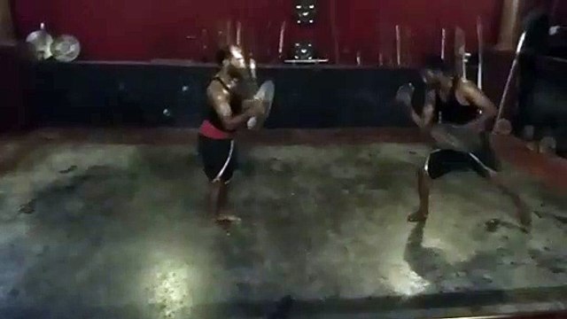 Kalaripayattu - sabres et boucliers