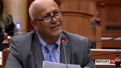 Deputeti 'donzhuan' largohet nga grupi demokrat: S'merrem me prezantime fiasko papagalli!