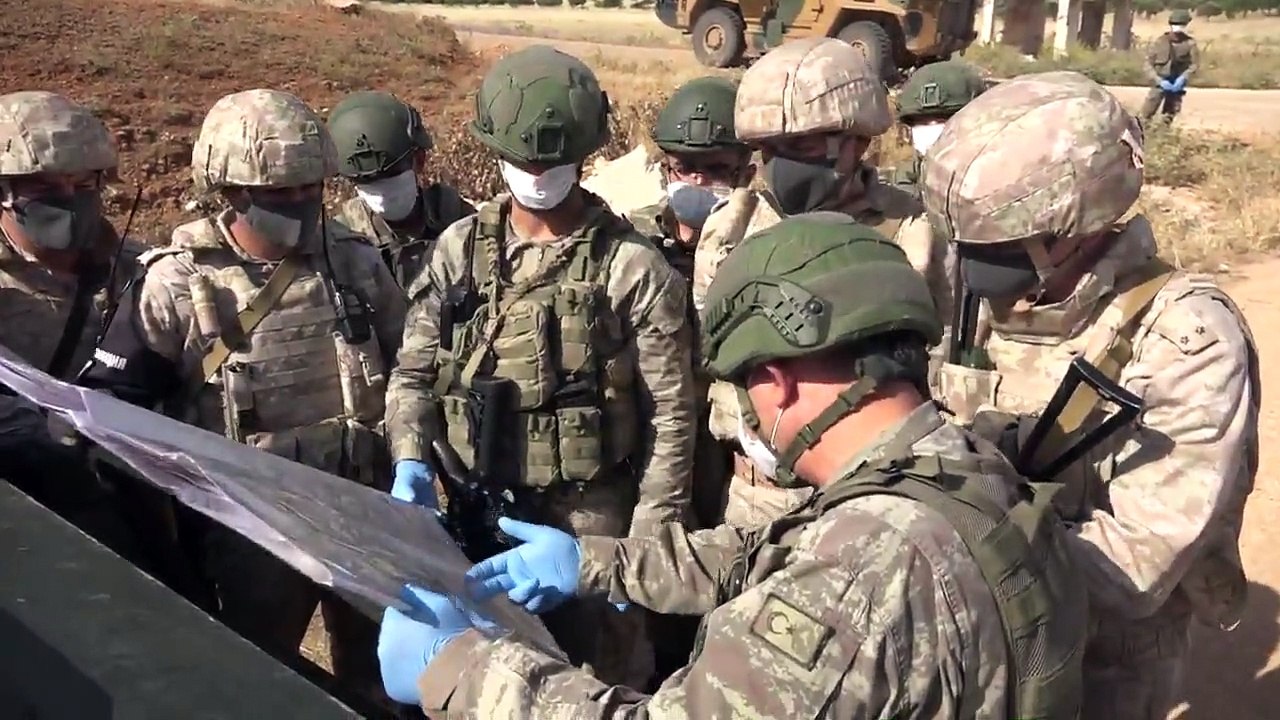 Milli Savunma Bakanlığı duyurdu! M4 karayolunda 15’inci Türk-Rus ortak devriyesi icra edildi