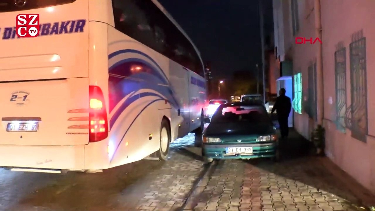 Yolda Kovid-19 olduğunu öğrendi, yolcu otobüsüyle hastaneye götürüldü