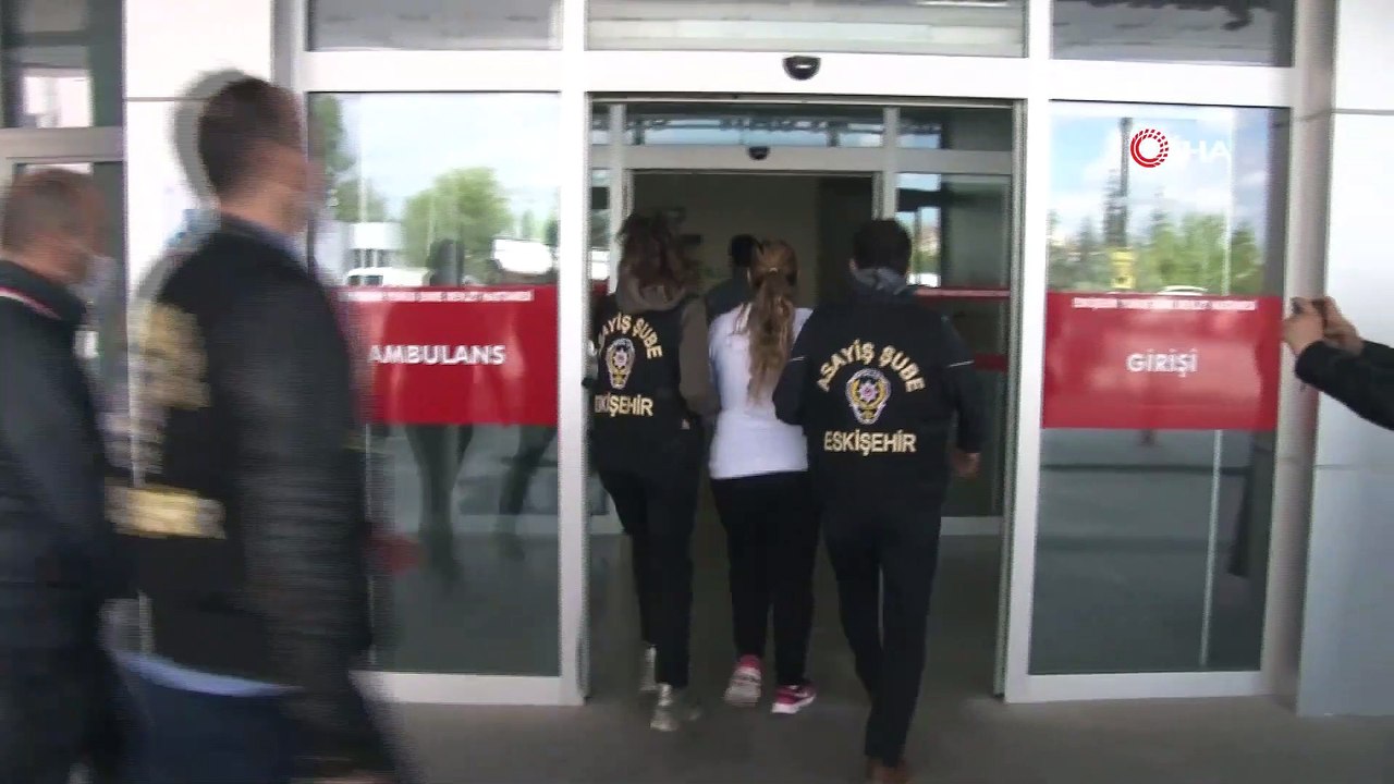 Sevgilisini Öldüren Kadın "Namusumla Oynadı" Dedi