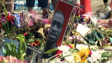 Le policier blanc accusé du "meurtre" de George Floyd : Obama salue un "changement de mentalité"