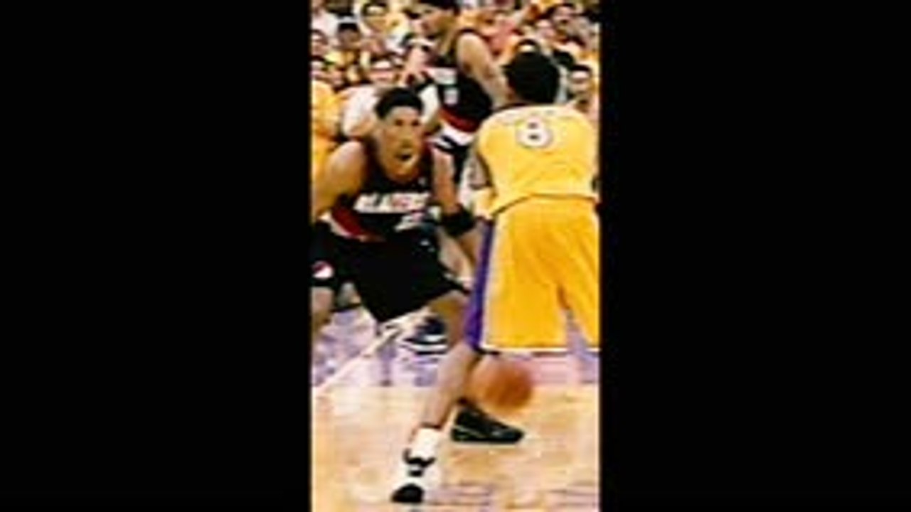 NBA Flashback - Shaq and Kobe combine for stunning game-winning alley-oop