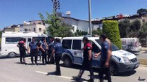 Kuşadası’nda polis aracı kaza yaptı: 2 polis hafif yaralı