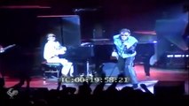 Explosion musicale en 1985 : Johnny Hallyday et Gilbert Montagné font vibrer la scène sur 'Whole Lotta Shakin' Goin' On' - Une performance électrisante capturée le 31 janvier 1985.