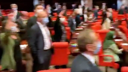 3 ismin milletvekilliğinin düşürülmesi Meclis’te protesto edildi
