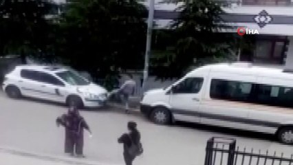 Eski sevgilinin arabasını böyle parçaladı