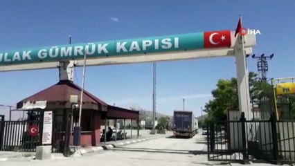 Gürbulak Sınır Kapısı’nda tır geçişi başladı