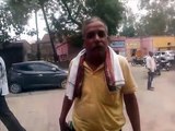 आरक्षण के लिए रिपोर्ट लगाने पर लेखपाल ने युवक से मांगे पैसे, युवक आगबबूला