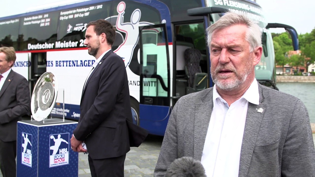 SG übergibt die Meisterschale an den THW