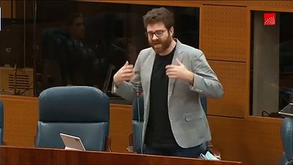 Zasca del consejero madrileño David Pérez a un diputado DE ERREJÓN: "Para desfasado el modelo comunista"