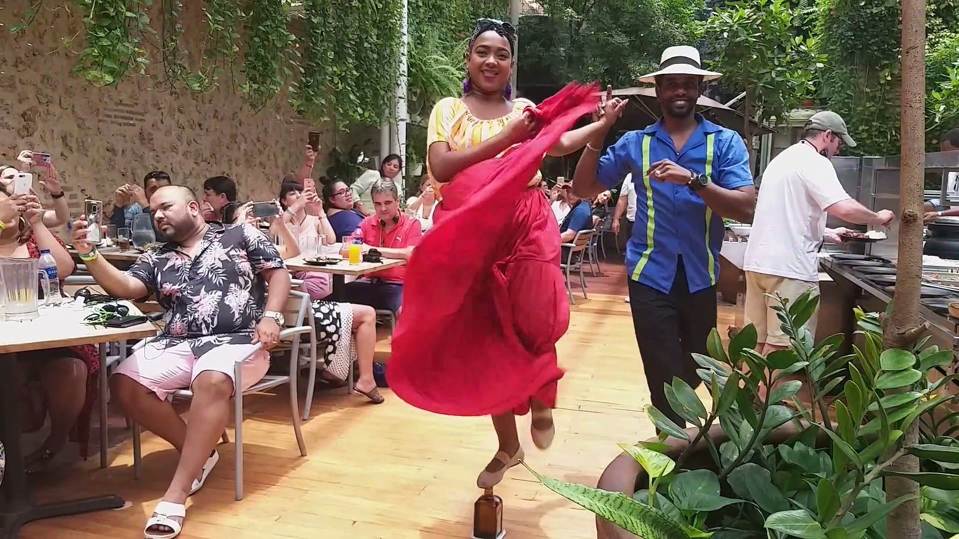 Una amena comida en República Dominicana