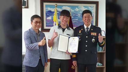 할머니가 잃어버린 5백만 원 돈 가방...고교생이 찾아줘 / YTN