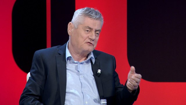 360 gradë - Batuta e Dashamir Shehit: Edi Rama njeh vijën e bardhë, nuk njeh vijën e kuqe