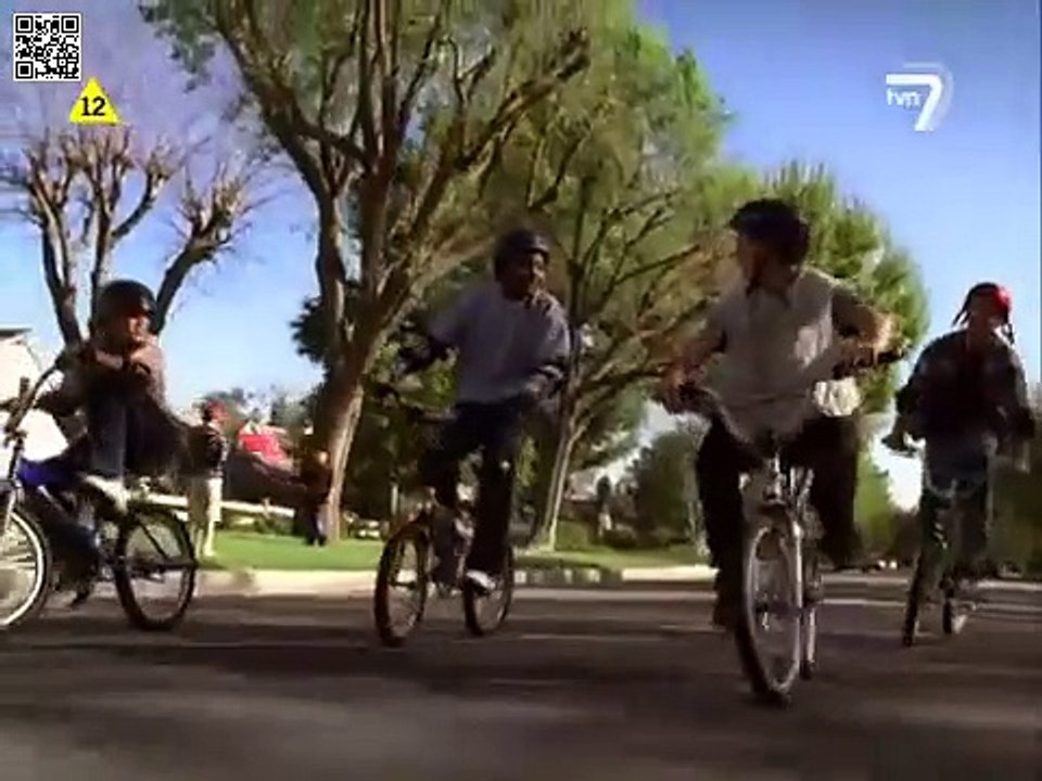 Krok od domu S01E01 Serial Dramat, Kryminał, Prawniczy