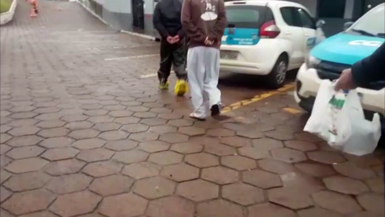 Policiais do 5º CRPM detêm dupla envolvida com o tráfico de drogas no Santa Cruz