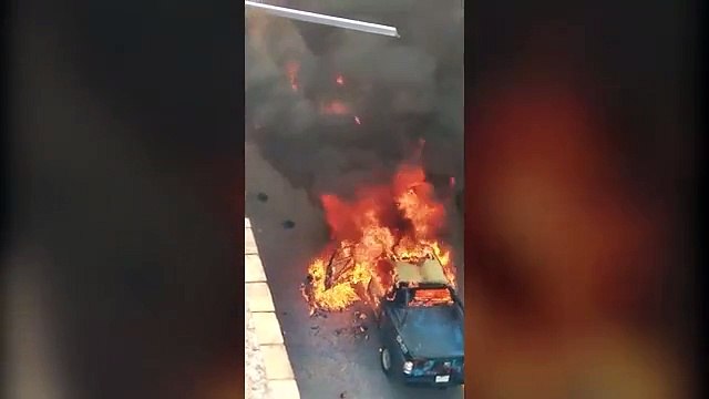 Protestan en Guadalajara por muerte de Giovanni López; queman patrullas