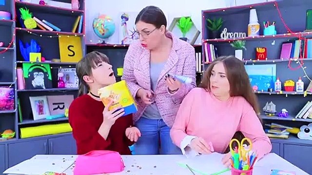 ¡15 Bromas Para Hacer En Clases! ¡Bromas Para Trollear A Tus Compañeros De Escuela!