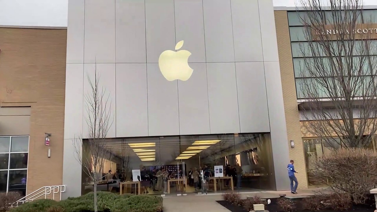 అమెరికా లో Apple Store  ఎలా ఉంటుంది  ||   Apple store In USA   ||   Telugu Vlogs from USA