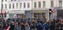 Les images des violences hier soir à Lille après la manifestation interdite contre 