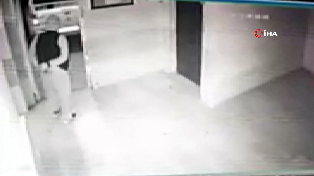 Dezenfekte çalışması için geldik dediler, hırsızlık yapıp kaçtılar