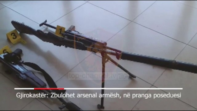 Top News -Arrestohet 63-vjeçari/ Posedonte një arsenal armësh