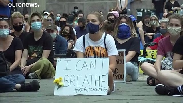 Da New York a Barcellona in migliaia alle veglie per George Floyd