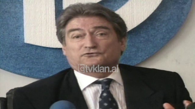 Berisha dhe thirrja ne Prokurorine e Vlores per vrasjen e Agim Hysenbelliut (19 Maj 2000)