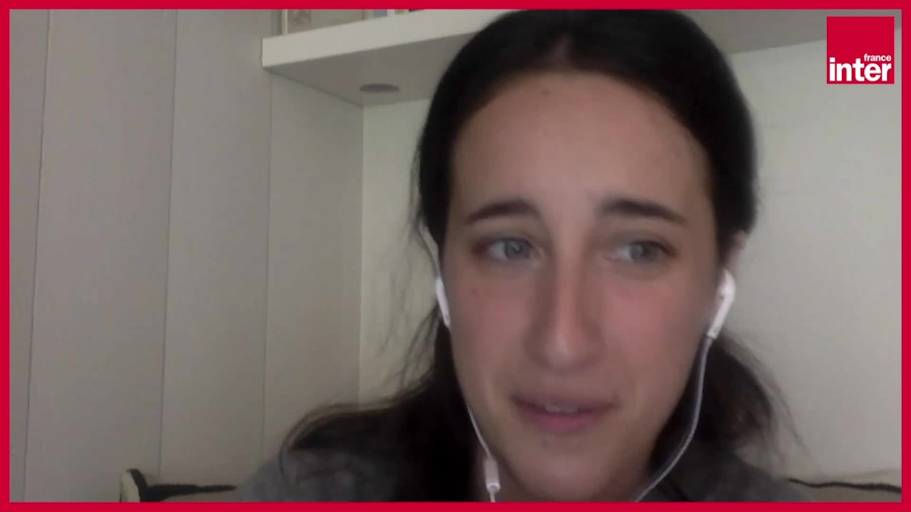 Fête des mères et collier de nouilles de merde - La drôle d'humeur d'Agnès Hurstel