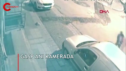 İstanbul'da gasp dehşeti kamerada