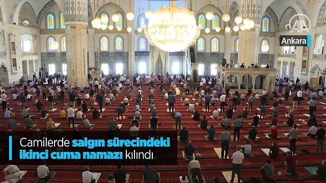 Camilerde salgın sürecindeki ikinci cuma namazı kılındı